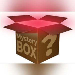 MISTERY BOX- 10 Clothing items for $75